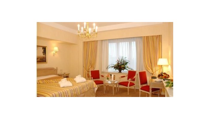 Metropole Hotel poza 20